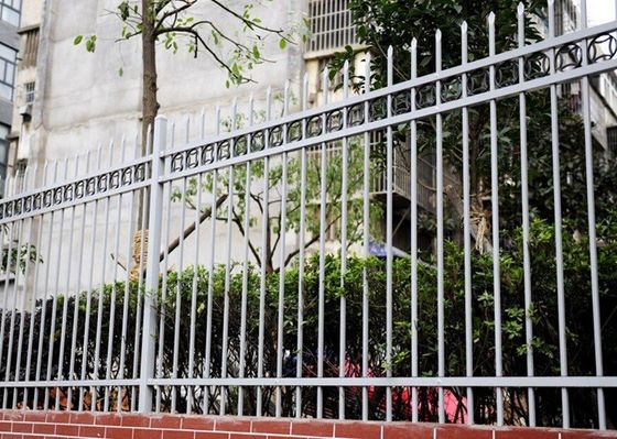 چین بالکن های تزئینی بالکن حصار پانل ضد خوردگی برای طراحی خانه تامین کننده